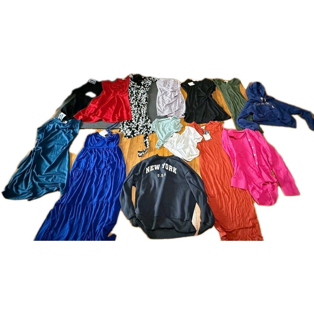 13-piece Woman's Clothing Wholesale Lot Set Bundle Sizes XS, S, M, 1, And 2